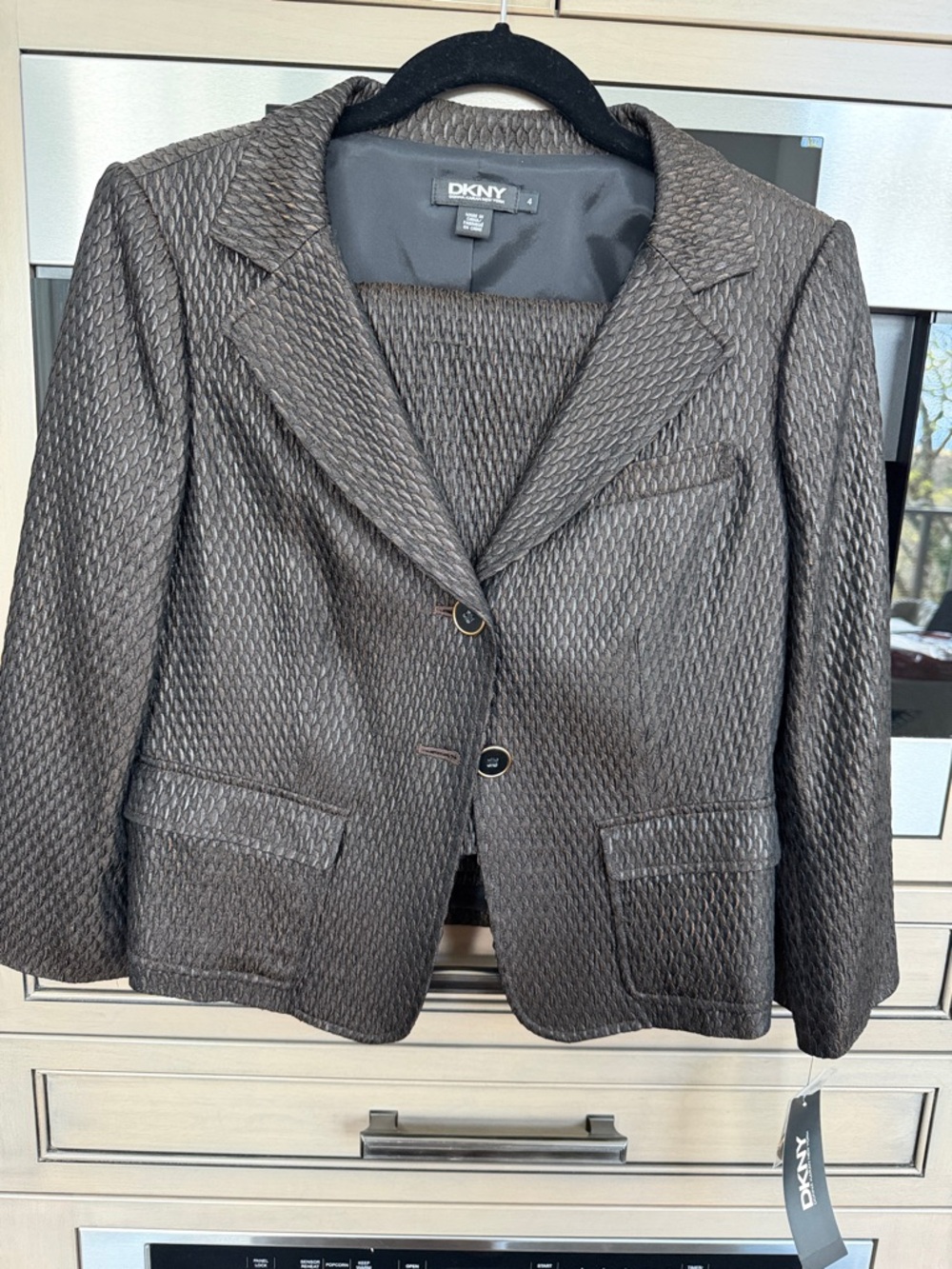 NWT DKNY Textured Dark Brown Notch Collar Blazer Sz 4, skirt Sz6